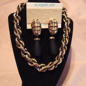 VINTAGE GOLDTONE TWISTED NECKLACE AND EARRINGS